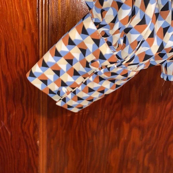 Geometric blouse - Picture 4 of 5